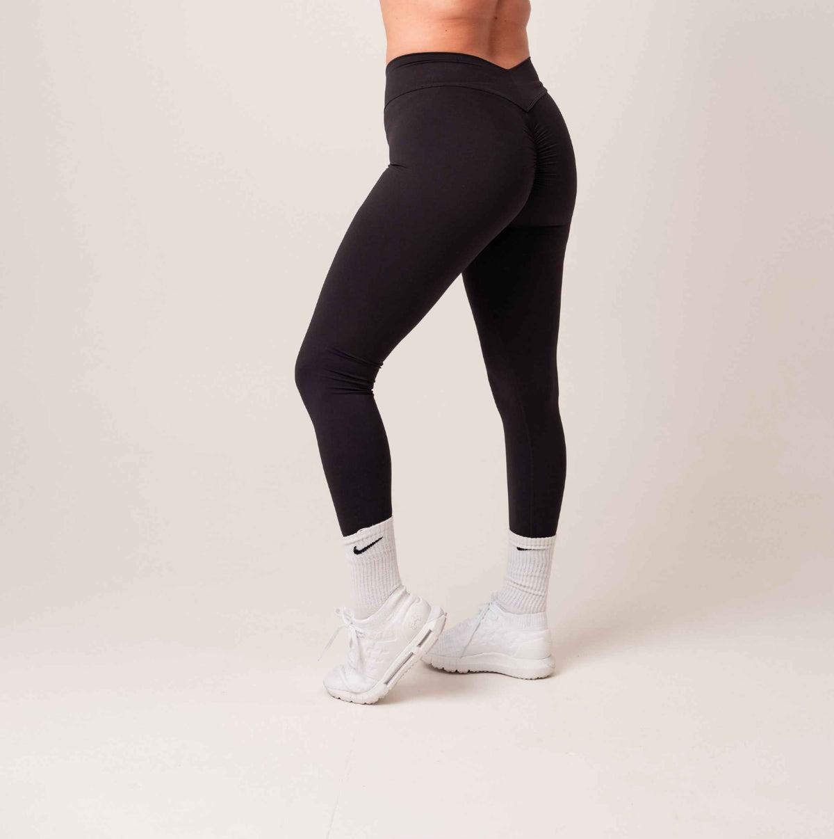 V Shape Tights - Black