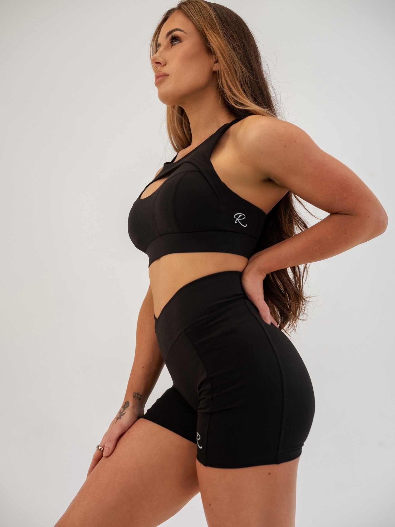 Luxe Cut-Out Crop - Black