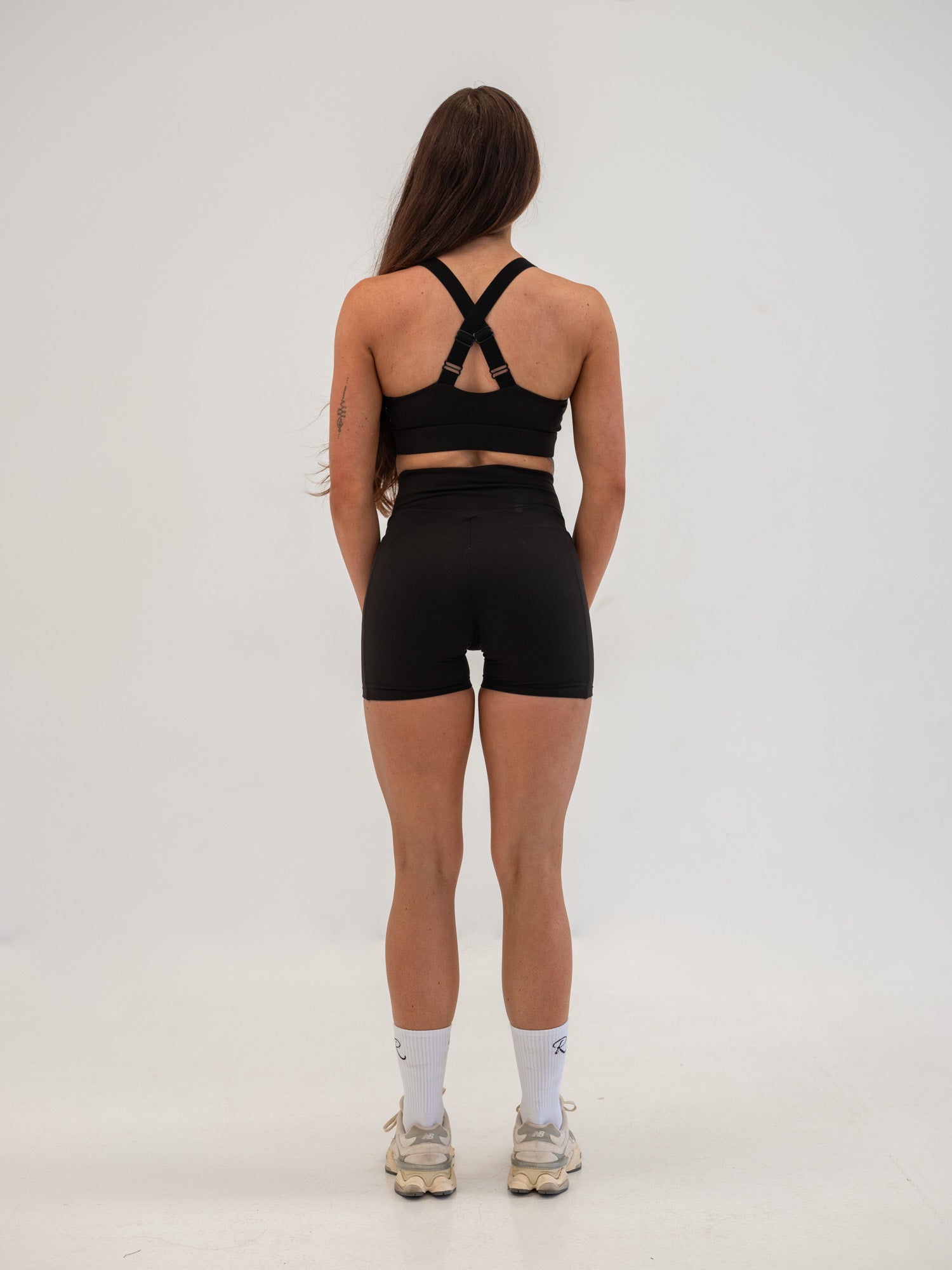 Luxe Cut-Out Crop - Black